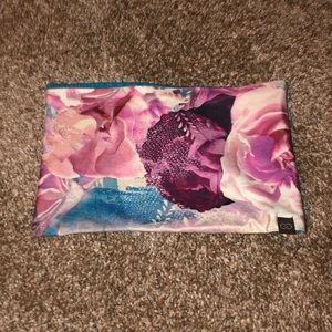 Calia by Carrie Underwood headband